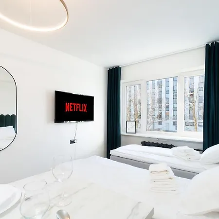 Airport By Revalhome 3* 塔林