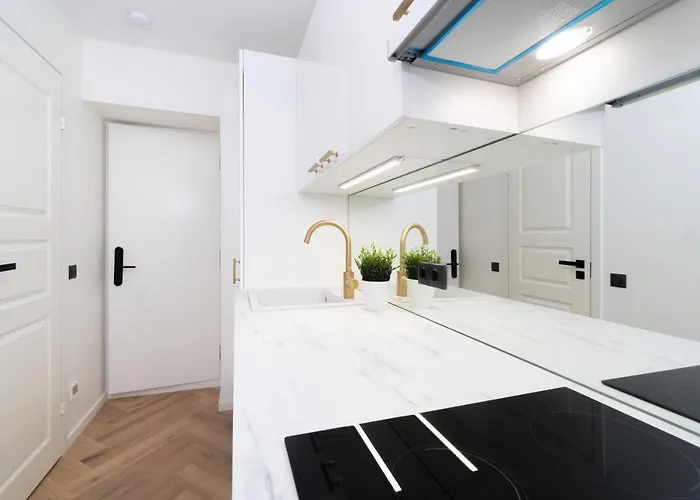 Airport By Revalhome Apartmanhotel 3*